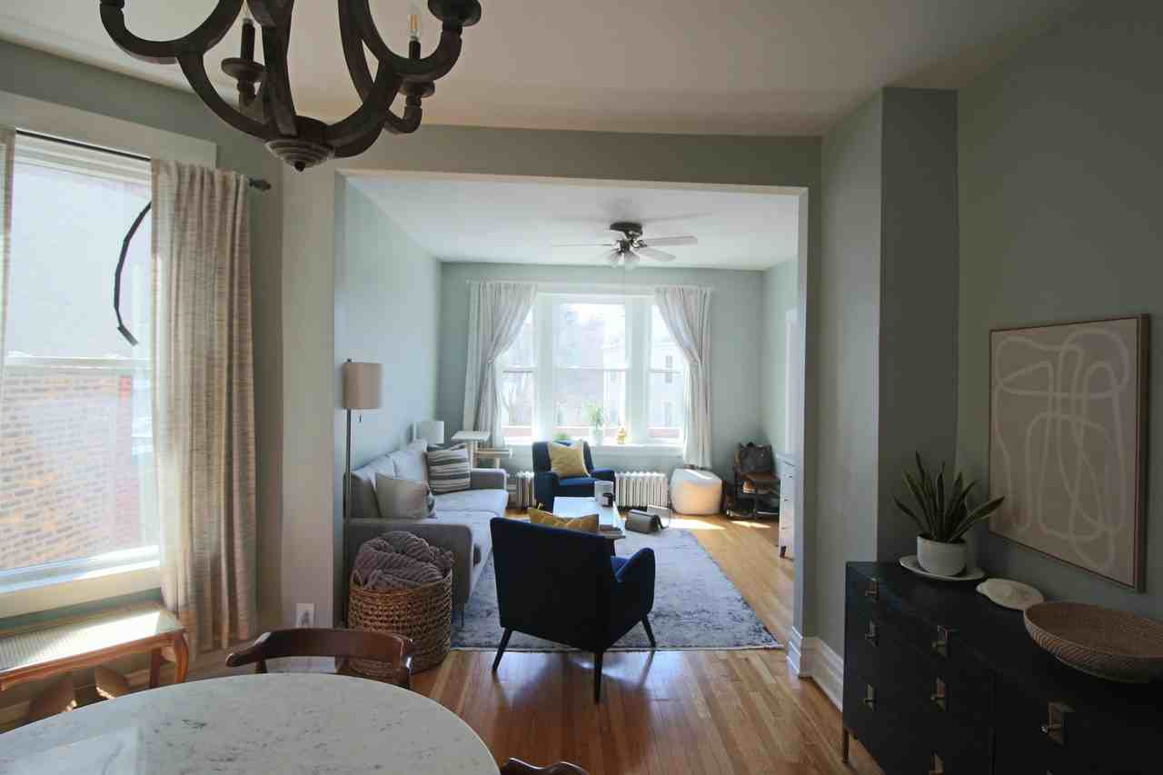 Wilson - Photo 4 of 34