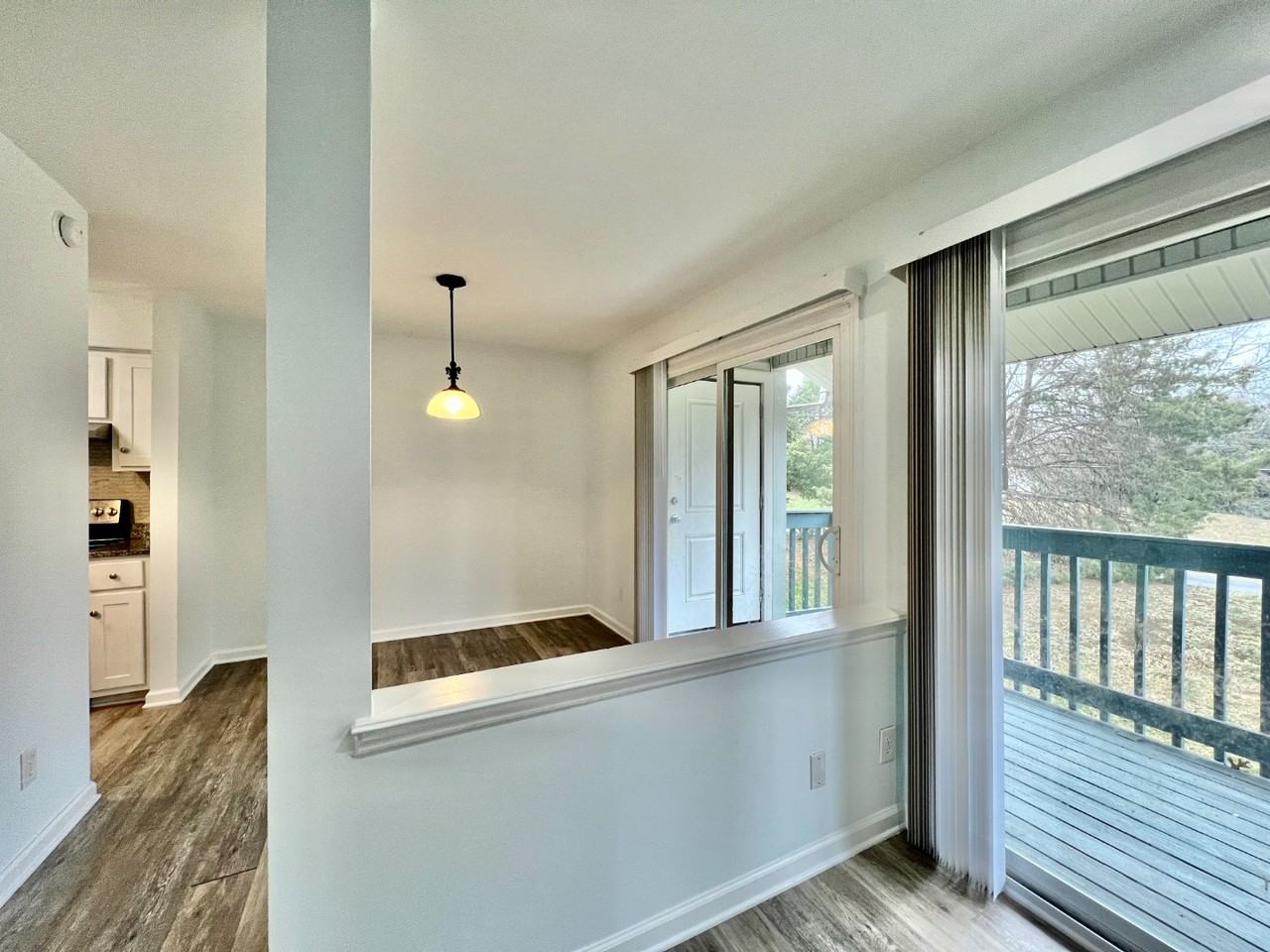 11187 Harrowfield Rd - Photo 6 of 24