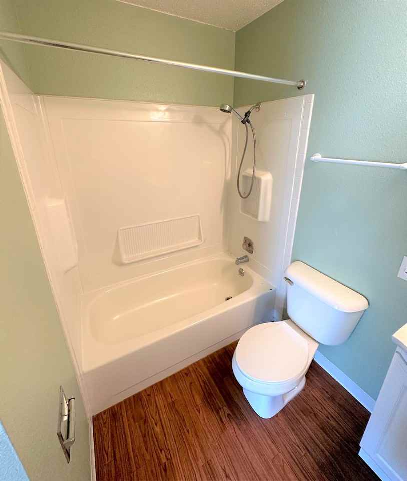 316 S Elm St - 16 PLEX - Photo 6 of 20