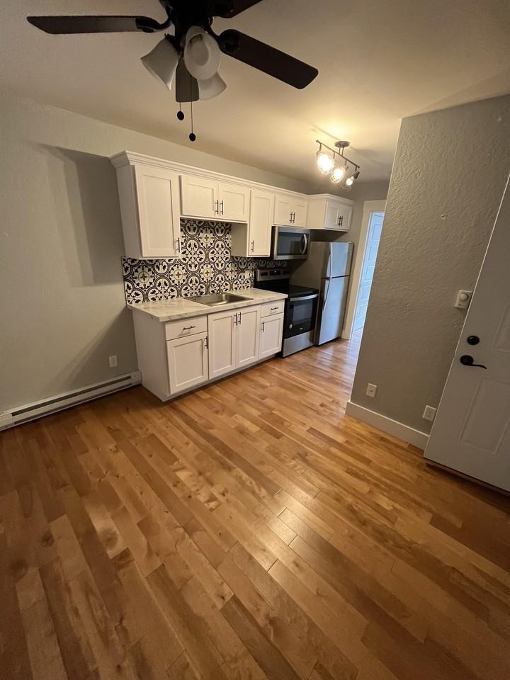 James Howie Block - Photo 3 of 8