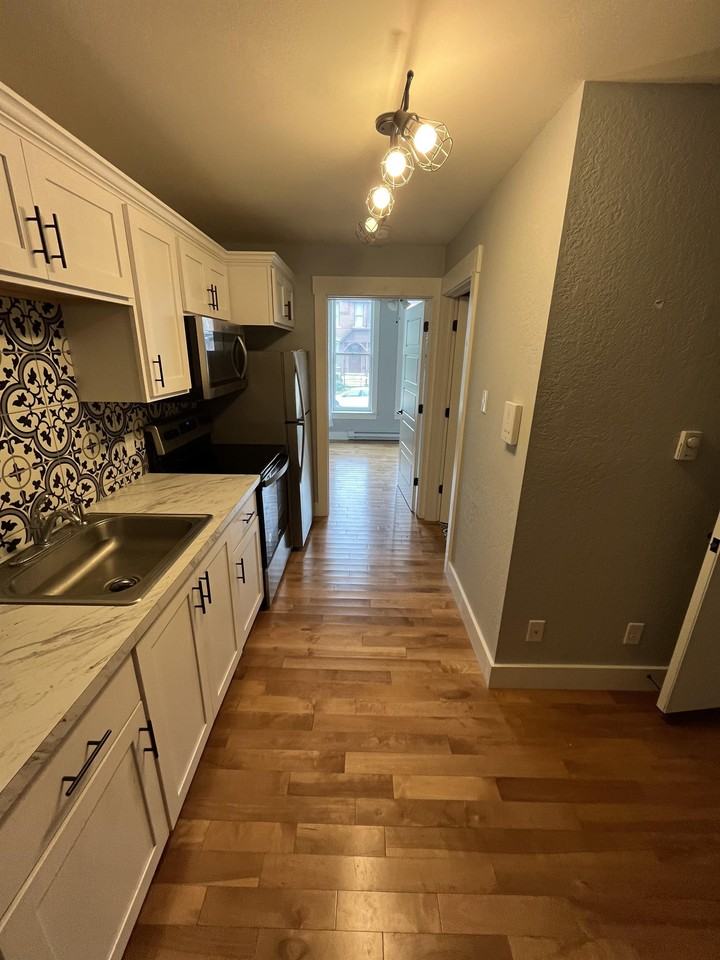 James Howie Block - Photo 4 of 8