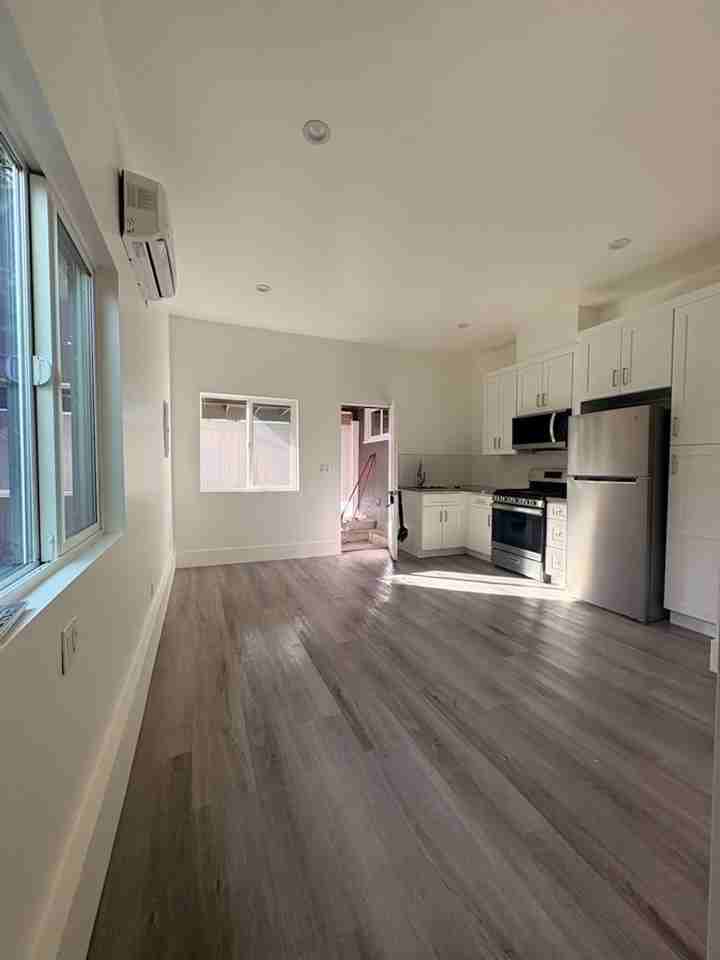 7413 Oak Park Ave - Photo 7 of 8