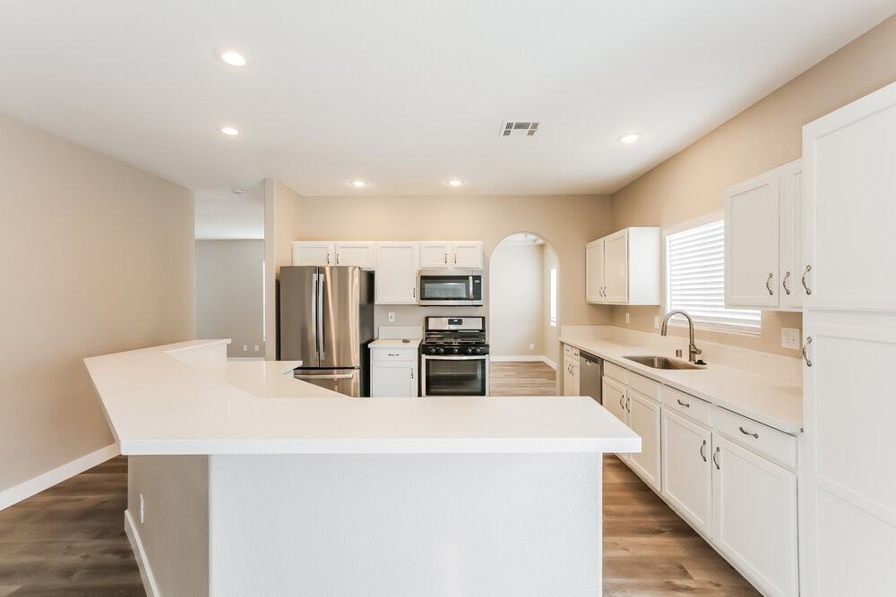 5700 Sligo St - Photo 7 of 17