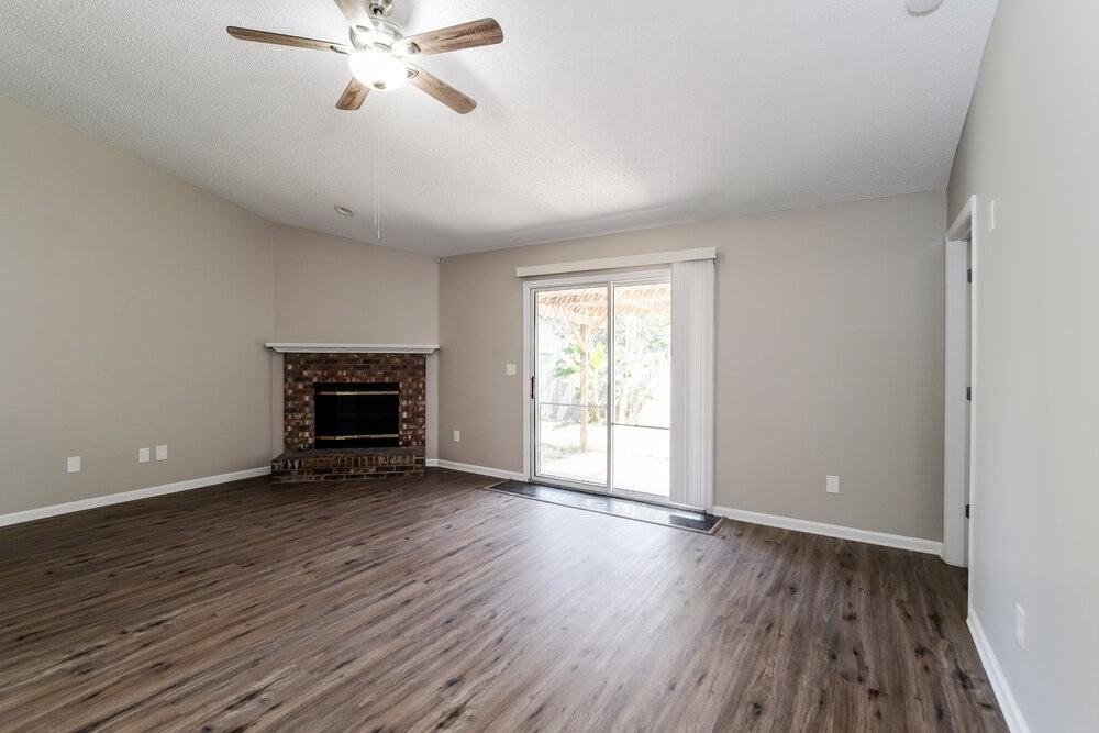 3479 Shelley Dr - Photo 3 of 16