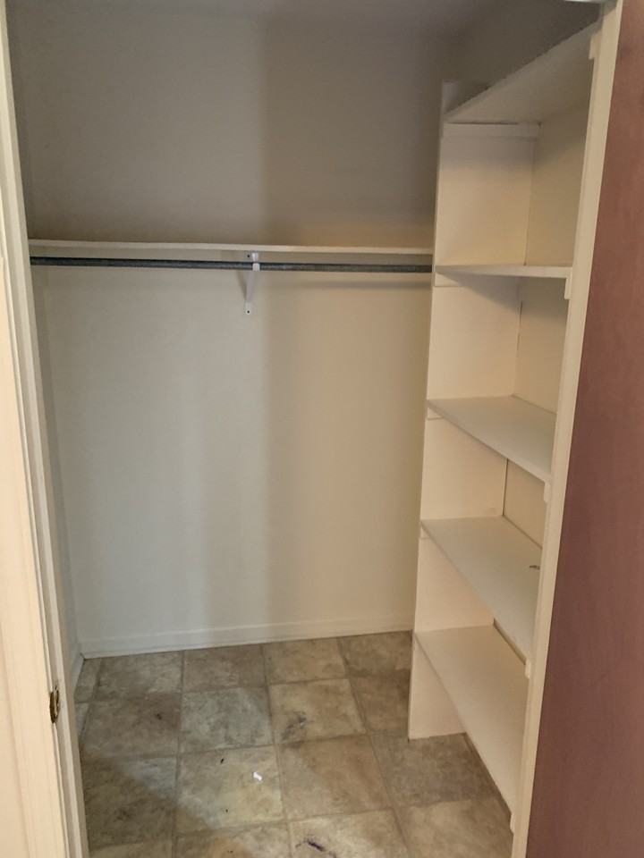 2400 McConnell Circle - Photo 6 of 6