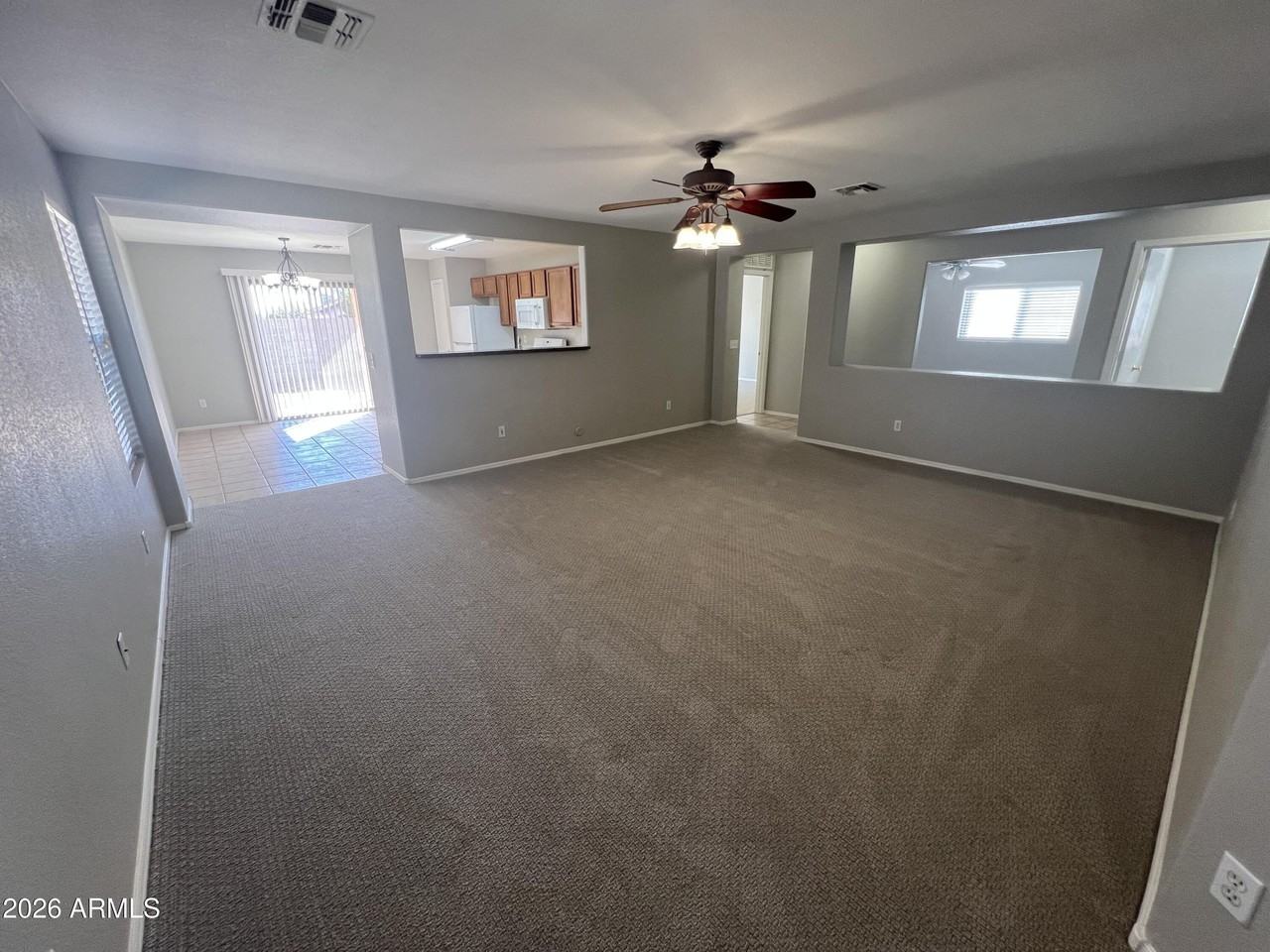 8565 E Lakeview Ave - Photo 5 of 23