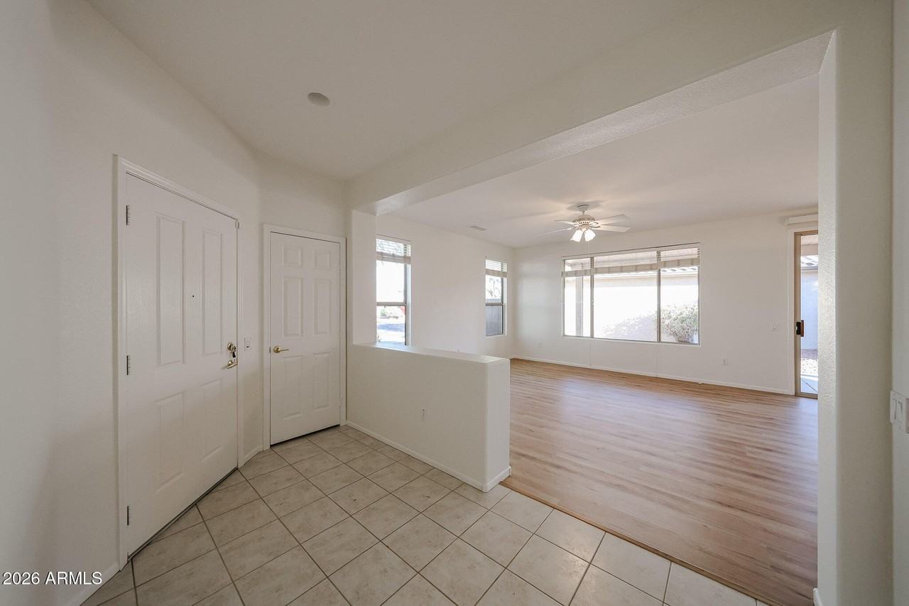 16149 W Quail Creek Ln - Photo 7 of 50