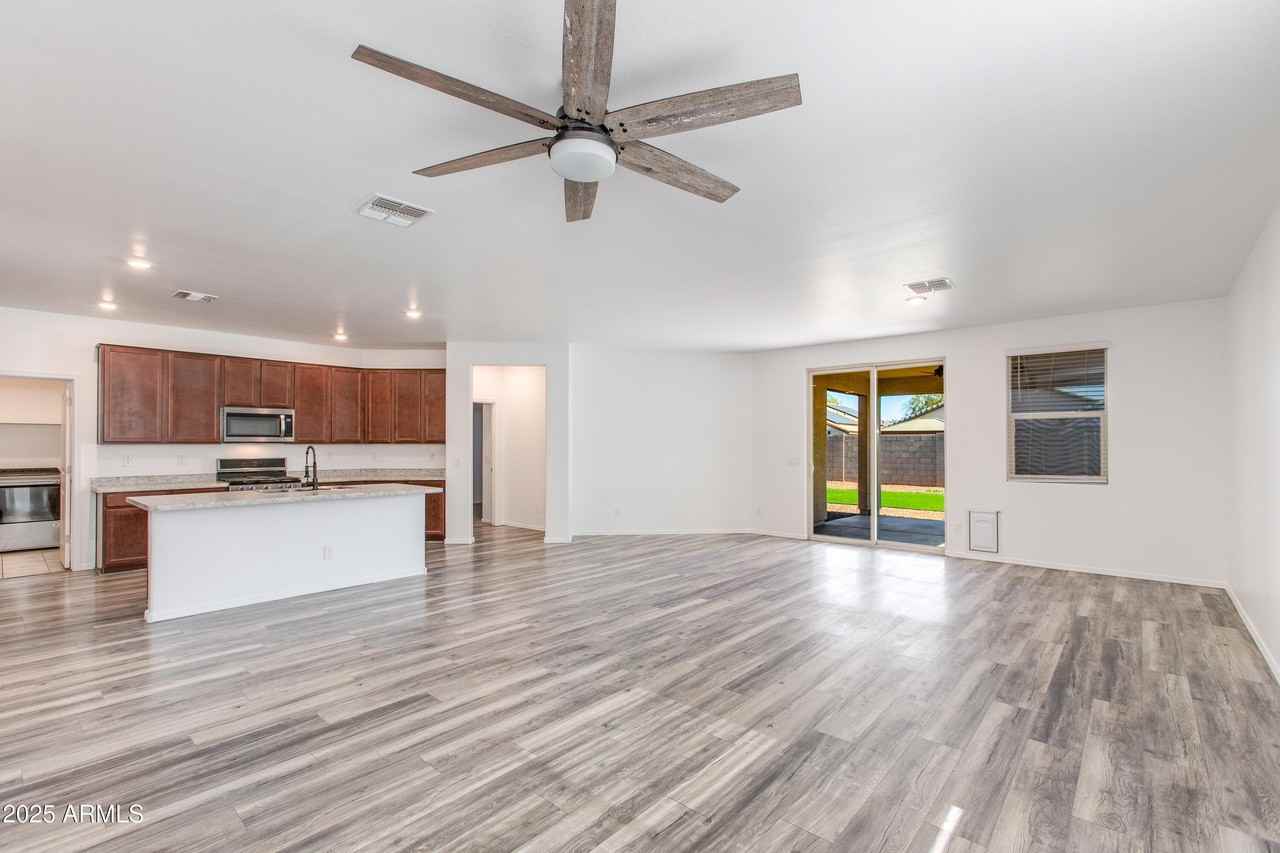 26753 N 175th Dr - Photo 7 of 40