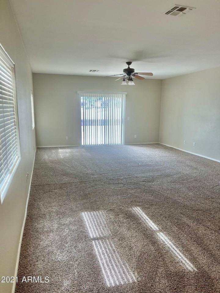 23808 N Sunrise Cir - Photo 3 of 25