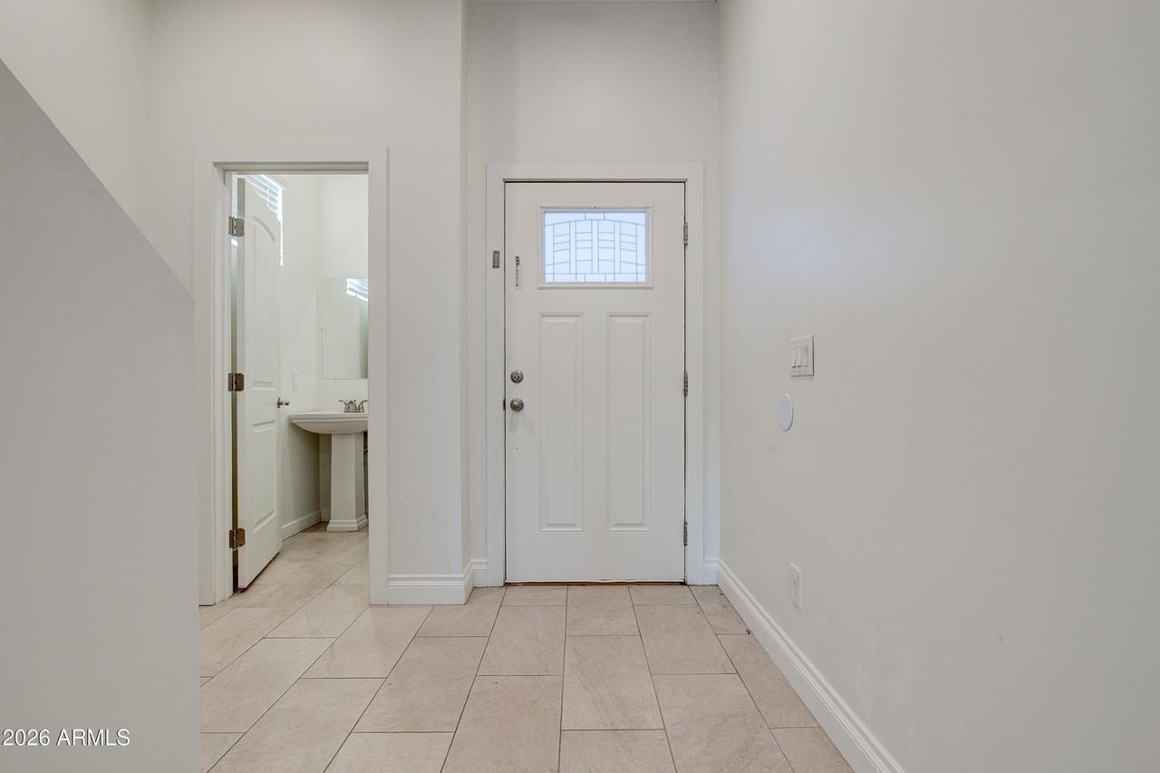 16075 N 30th St - Photo 7 of 41