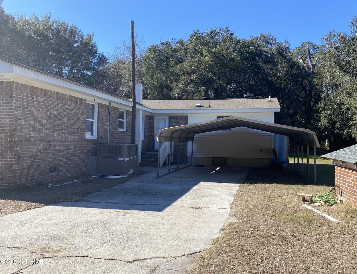 22 Pine Grove Rd - Photo 4 of 10