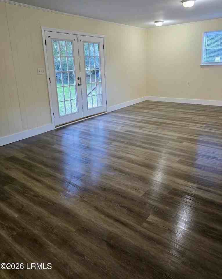 22 Pine Grove Rd - Photo 6 of 10