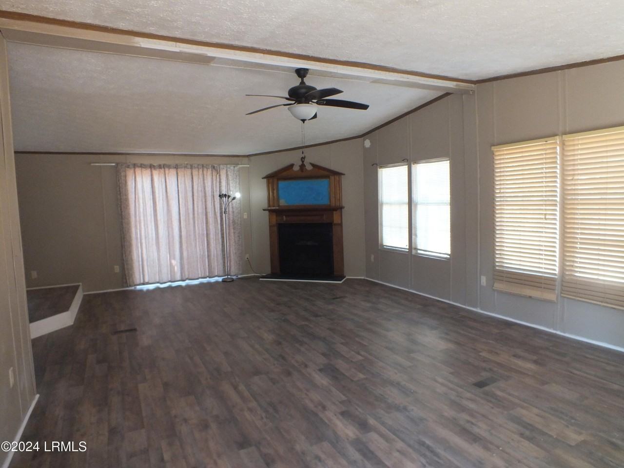 25 Milledge Village Rd - Photo 3 of 14