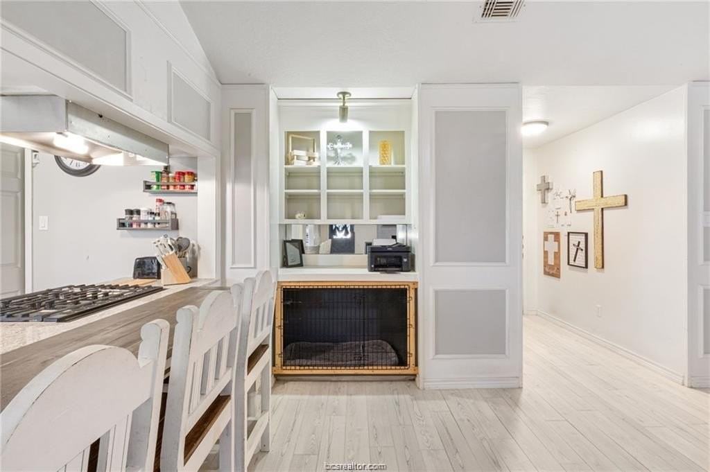 8205 Raintree Dr - Photo 6 of 26