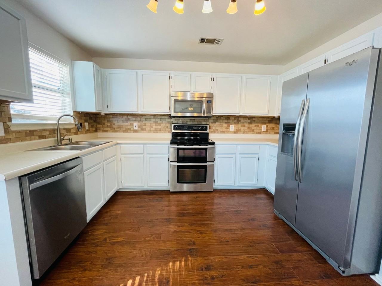 10302 Lion Chase - Photo 6 of 21