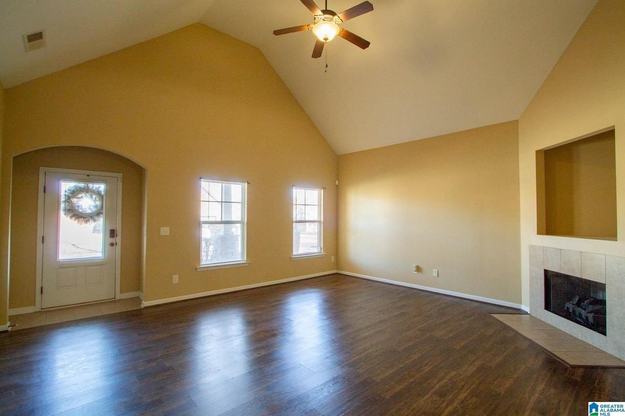 12628 Owen Park Ct - Photo 4 of 49