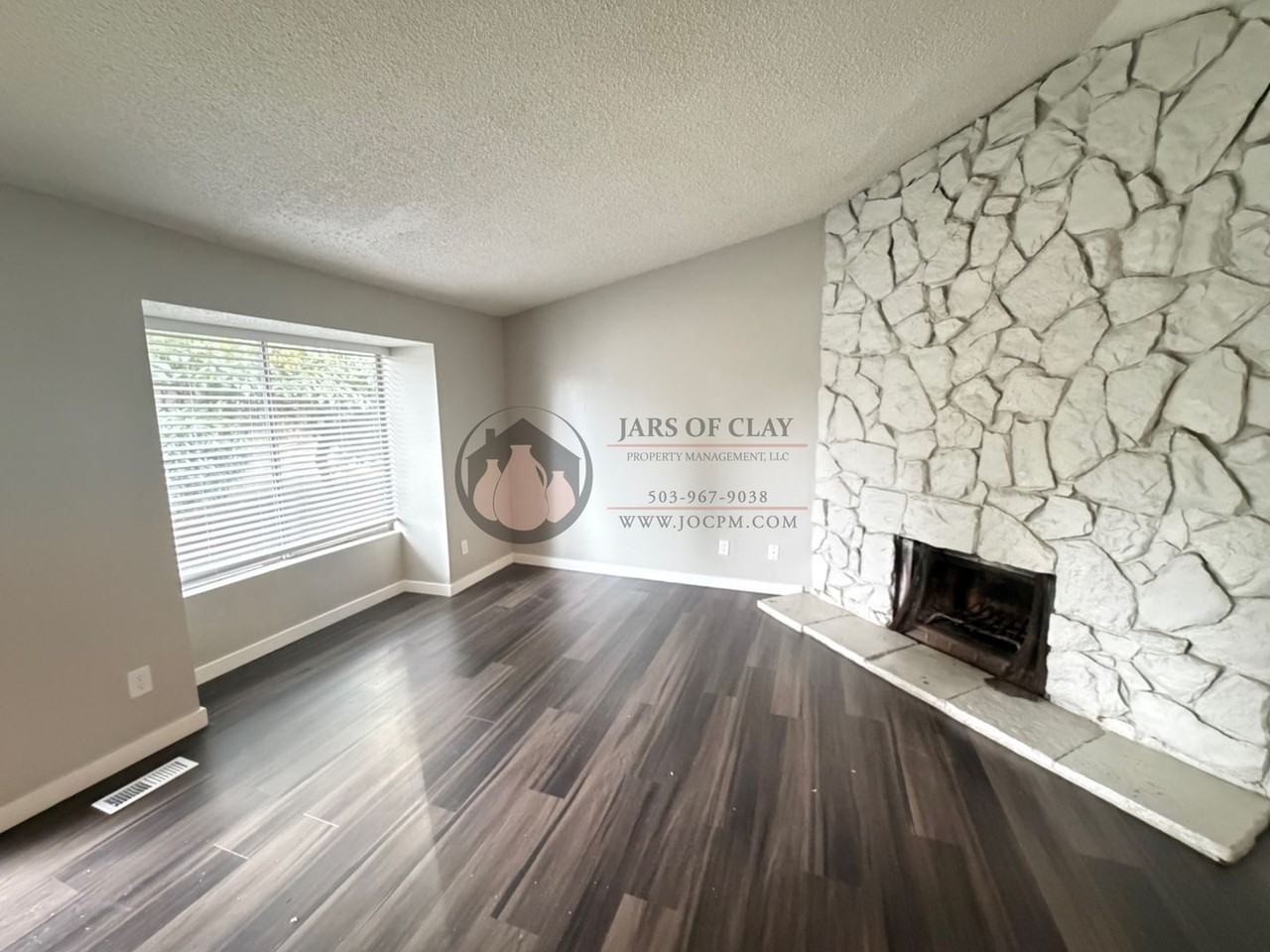 19731 Sw 68th Ave - Photo 4 of 7