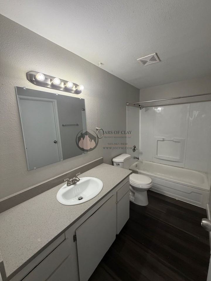 19731 Sw 68th Ave - Photo 5 of 7