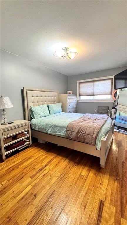 1463 E 103rd St #1stFL - Photo 5 of 7