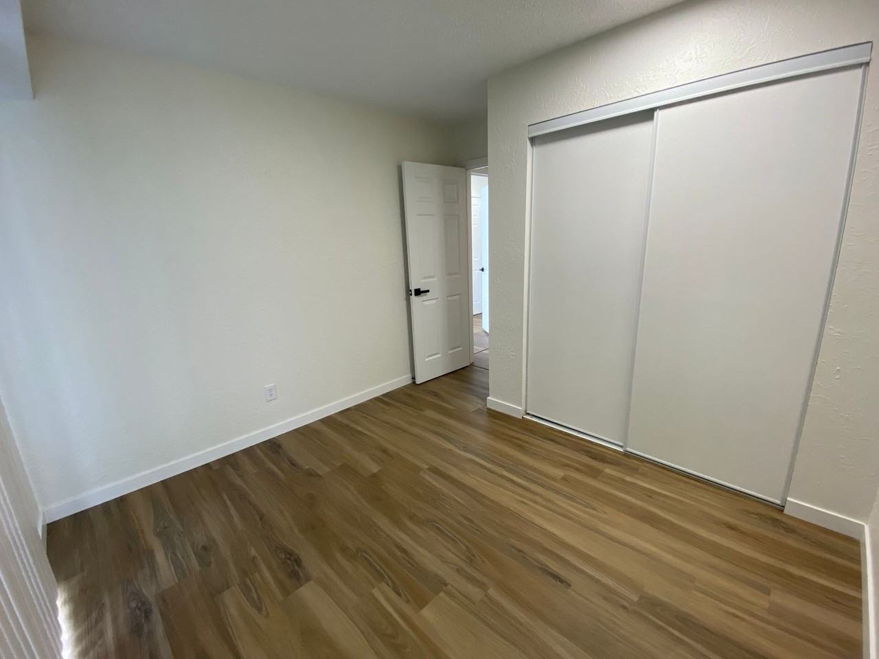 Overlook on 100 - Photo 7 of 35