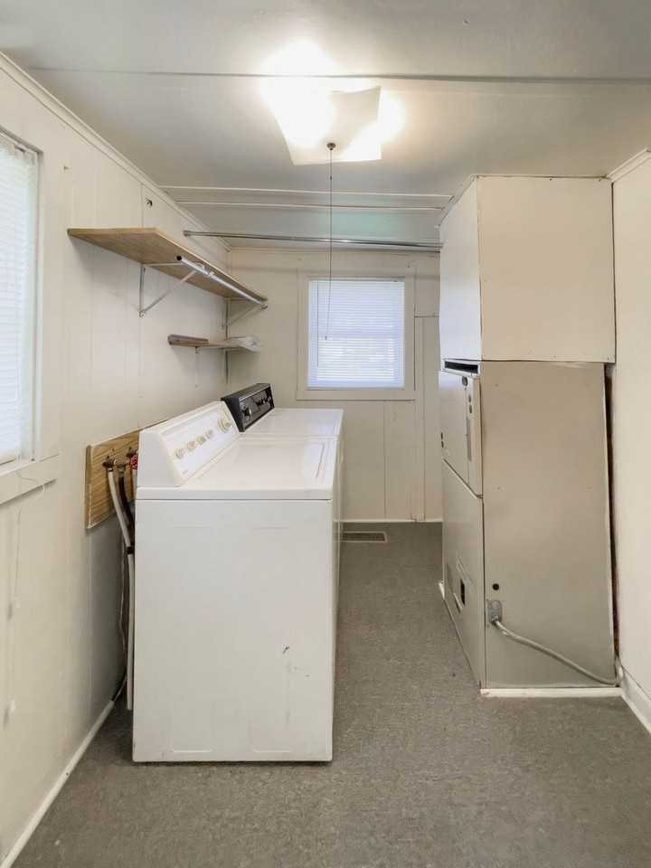 2009 N Janney Ave - Photo 3 of 10