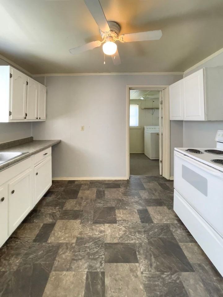 2009 N Janney Ave - Photo 7 of 10