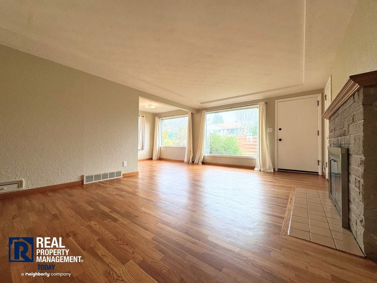 2344 N Winnifred St - Photo 3 of 26