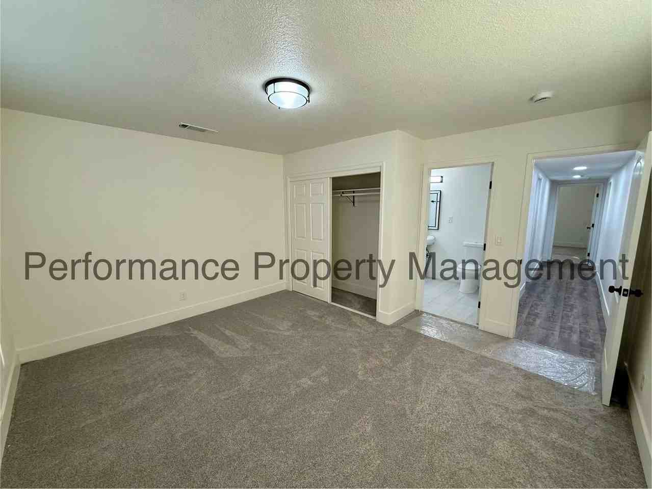 1209 Woodrow Ave - Photo 6 of 16