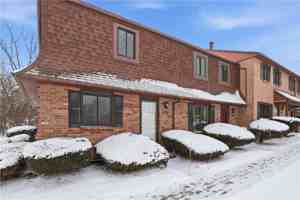 featured image of 456 Surrey Hill Way