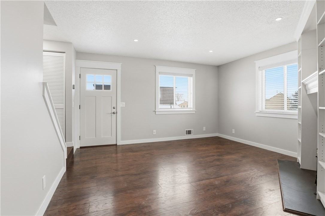 456 Surrey Hill Way - Photo 4 of 22