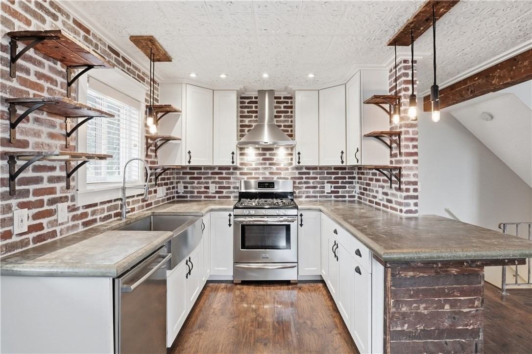 456 Surrey Hill Way - Photo 6 of 22