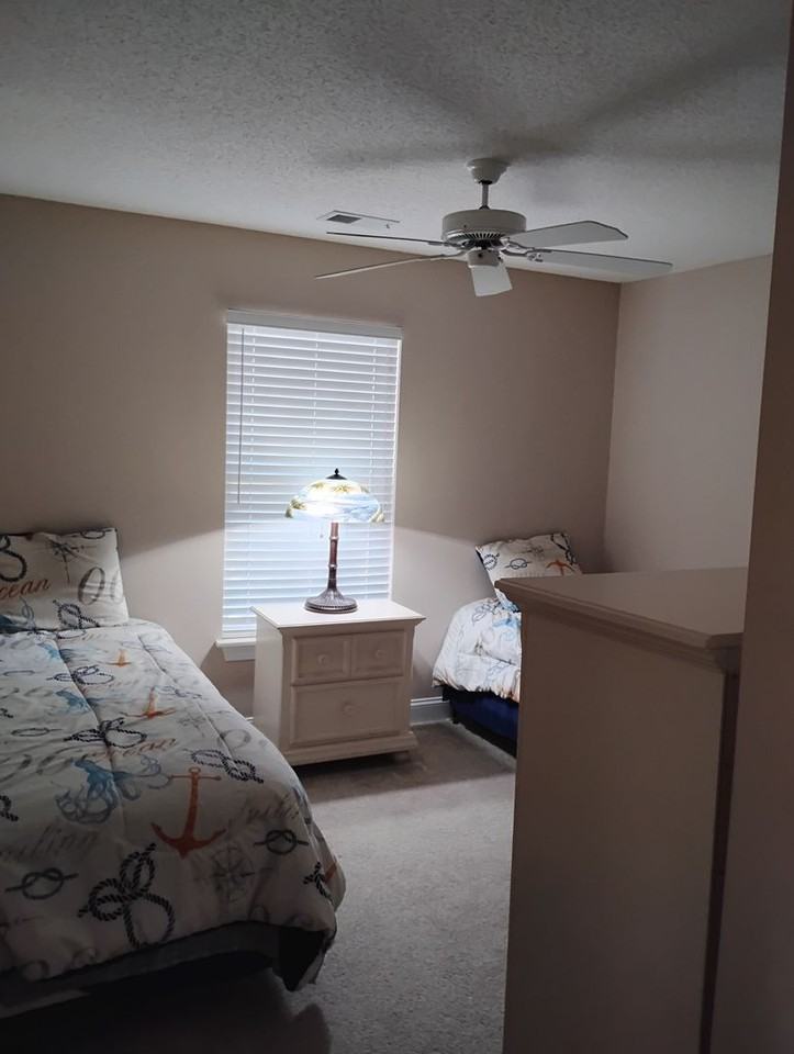 623 Woodmoor Dr - Photo 3 of 29