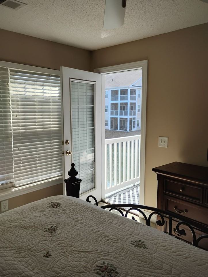 623 Woodmoor Dr - Photo 5 of 29