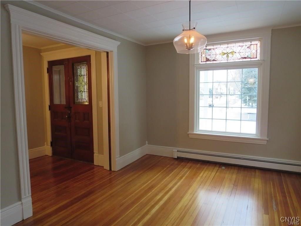 1725 James St Apt 1 #1 - Photo 3 of 26