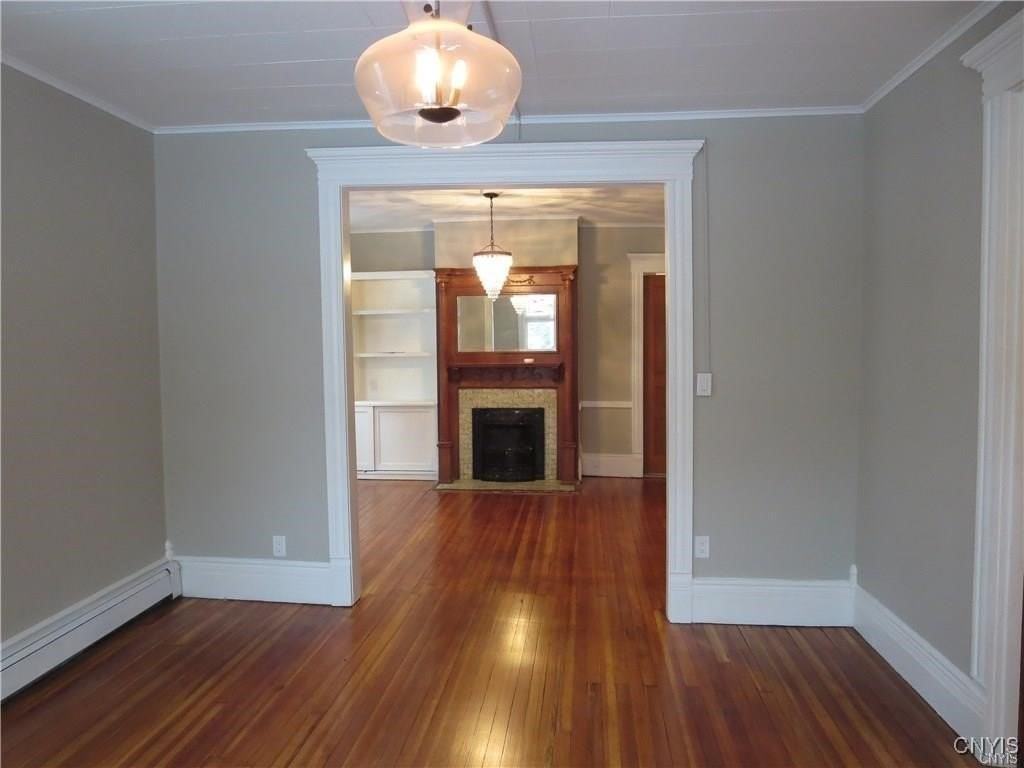 1725 James St Apt 1 #1 - Photo 6 of 26