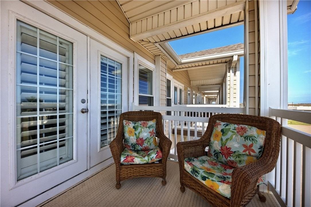 14202 Encantada Ave Apt 704 #704 - Photo 3 of 38