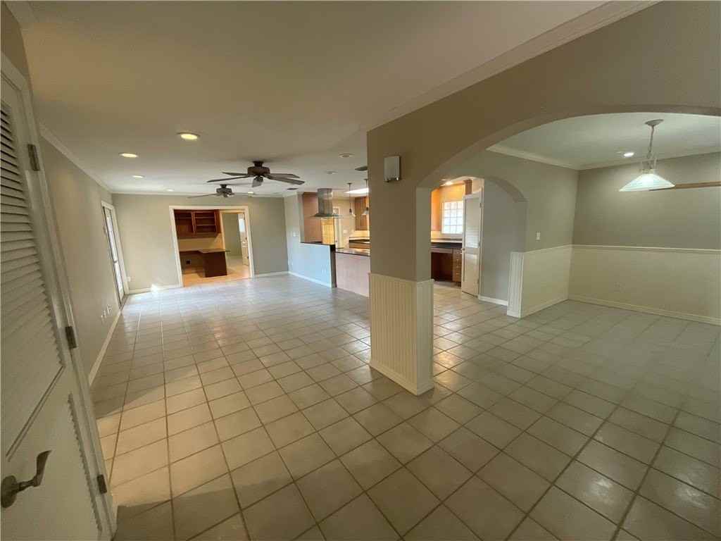 462 Claremore St - Photo 4 of 23