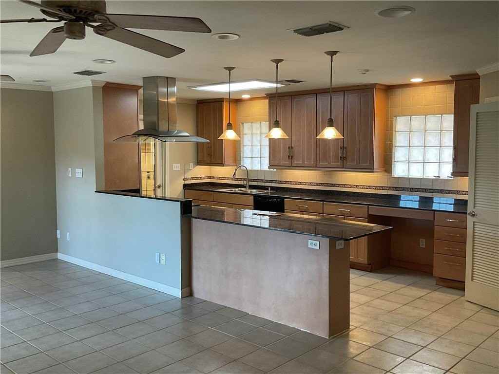 462 Claremore St - Photo 5 of 23