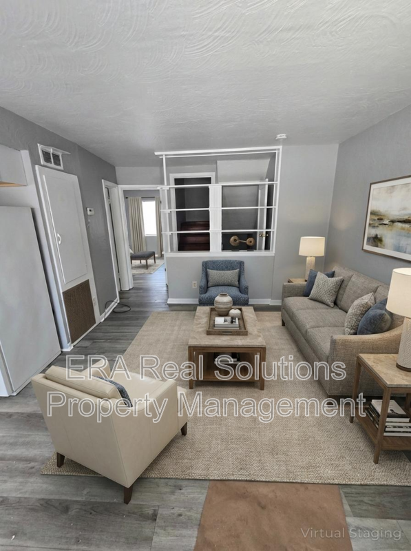 260 S Powell Ave - Photo 2 of 16