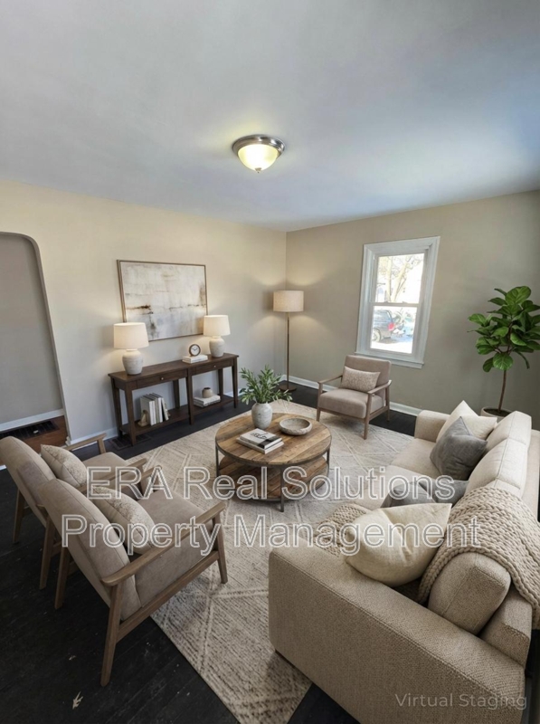 541 Butler Ave - Photo 2 of 16