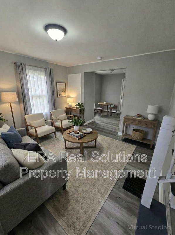 780 Whitethorne Ave - Photo 2 of 14