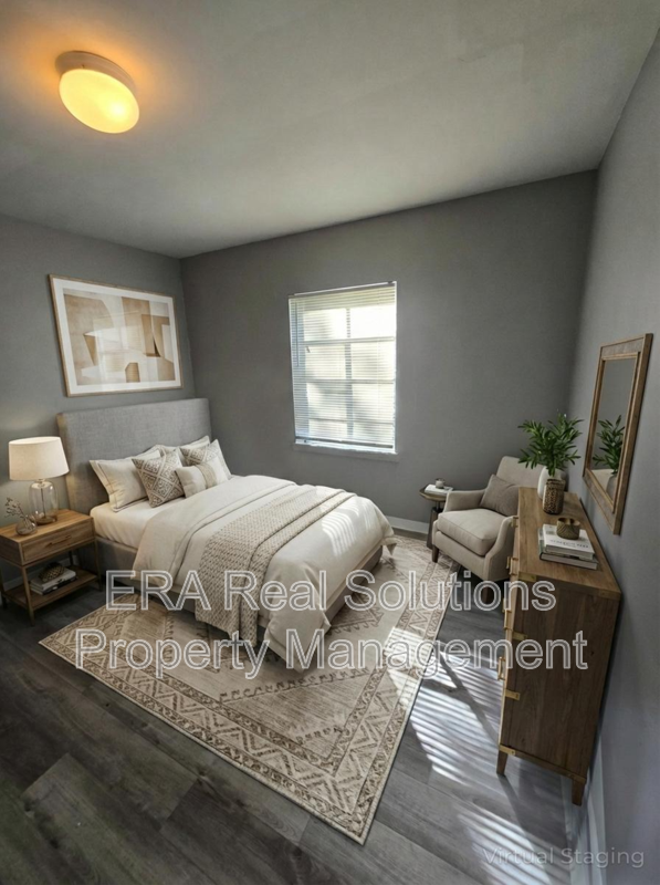 2813 Fremont St - Photo 3 of 10
