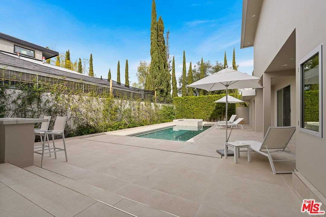 2189 Summitridge Dr - Photo 4 of 50