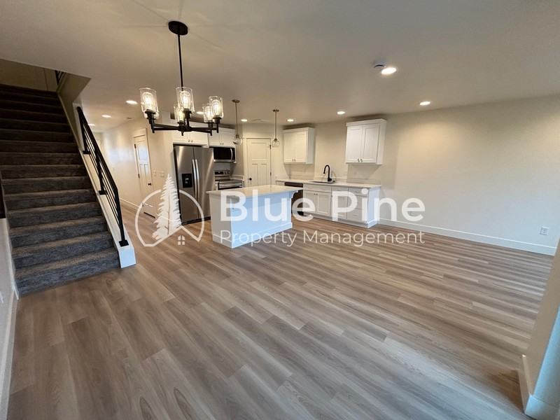 2384 Caliber Pl #1 - Photo 5 of 26