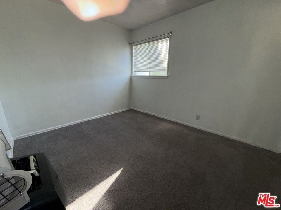 5361 Inglewood Blvd - Photo 6 of 8