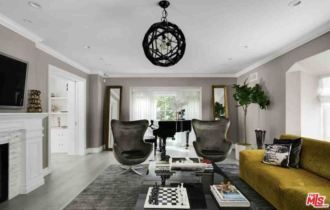 1214 Coldwater Canyon Dr - Photo 6 of 29