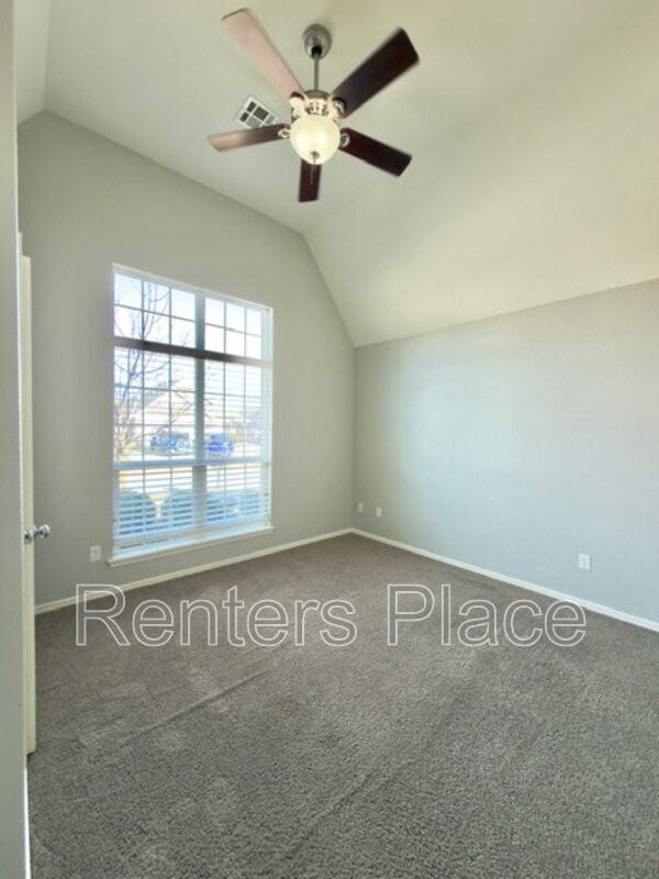 2012 E 133rd Ct - Photo 3 of 24