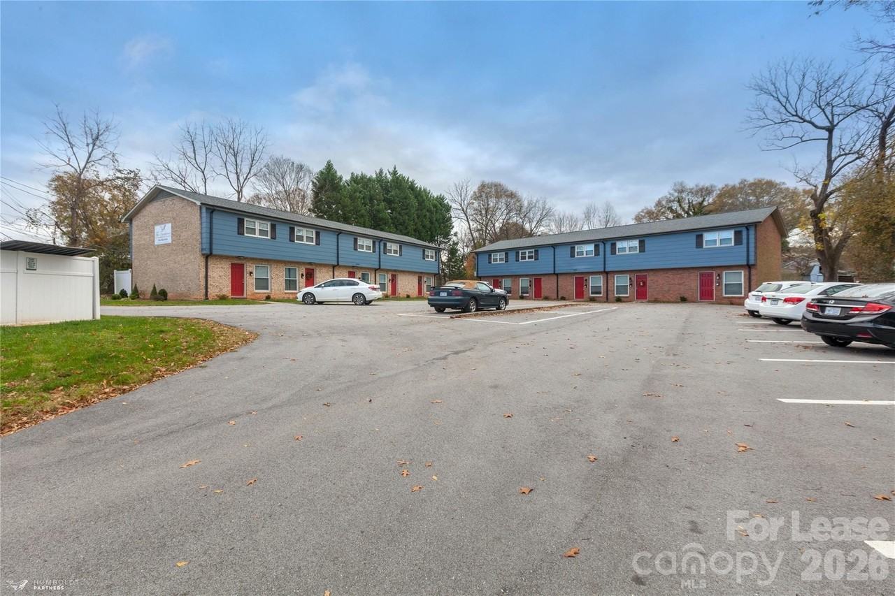 206 E Glendale Ave Apt 3 #3 - Photo 3 of 27