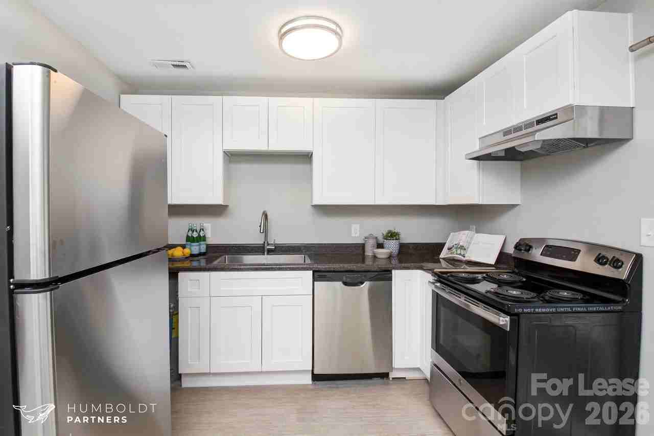 206 E Glendale Ave Apt 3 #3 - Photo 6 of 27