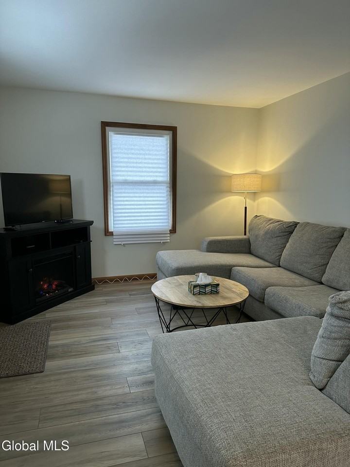 14 Vanderbilt Ave Unit 2 #2 - Photo 2 of 9